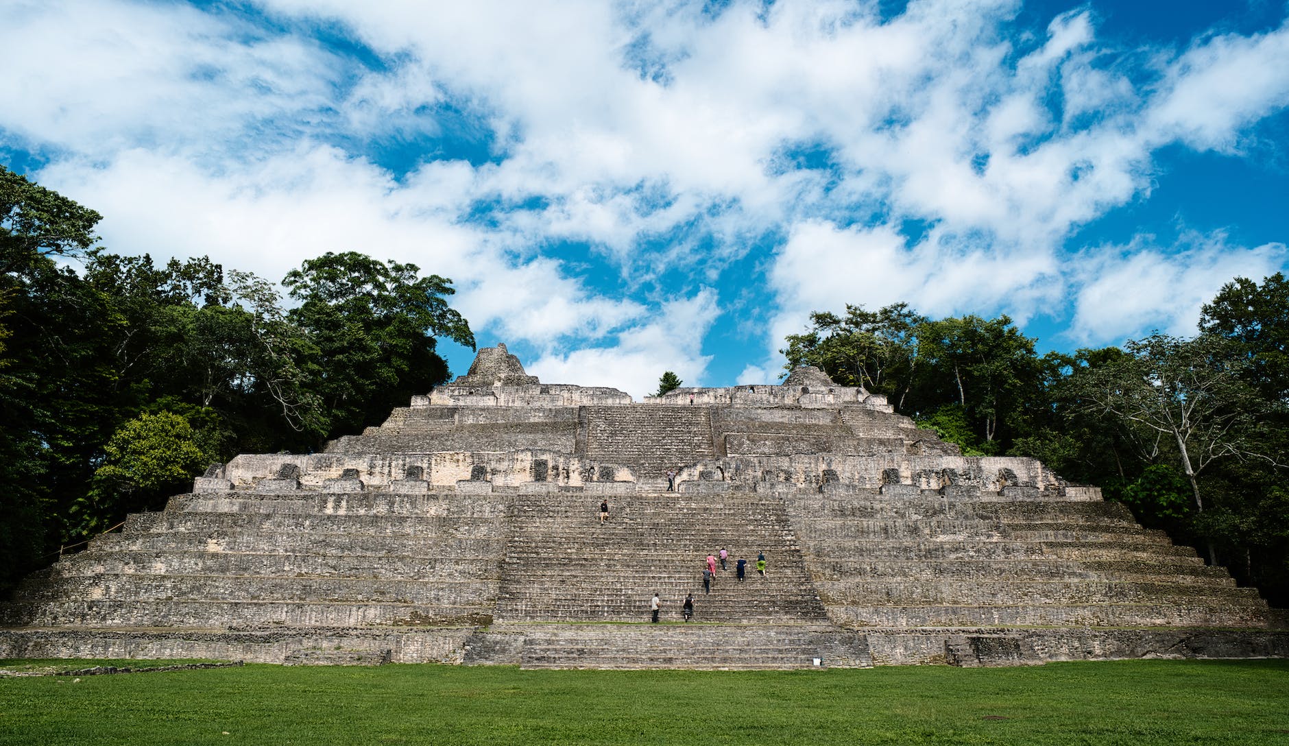 tourists at caracol ruins