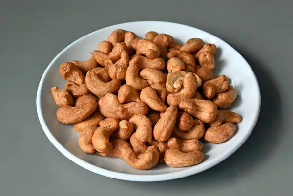 Roasted cashew seeds (semilla de maranon) ready for grinding into atol de semilla de maranon