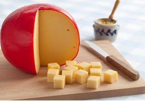 Edam Cheese Ball (Queso de Bola)
